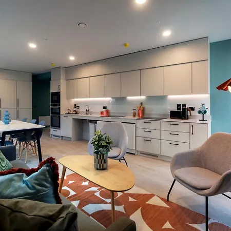 Queen Street Place 4* Galway